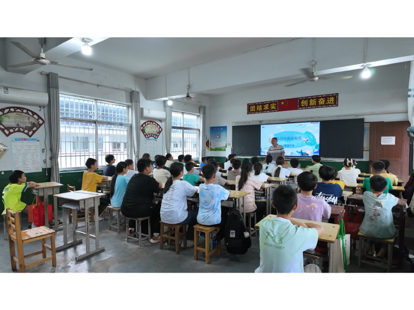桃林镇苎麻社区：防溺水安全宣讲进校园 