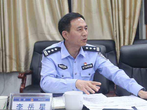 李月新.png