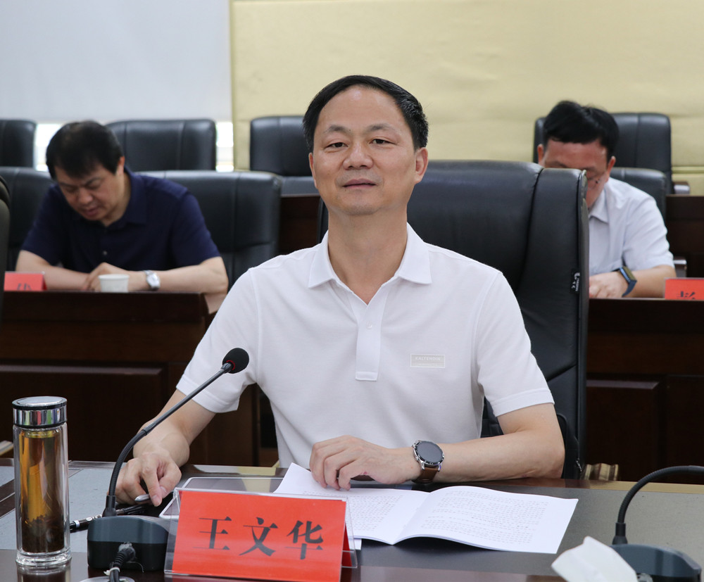 签约1.jpg