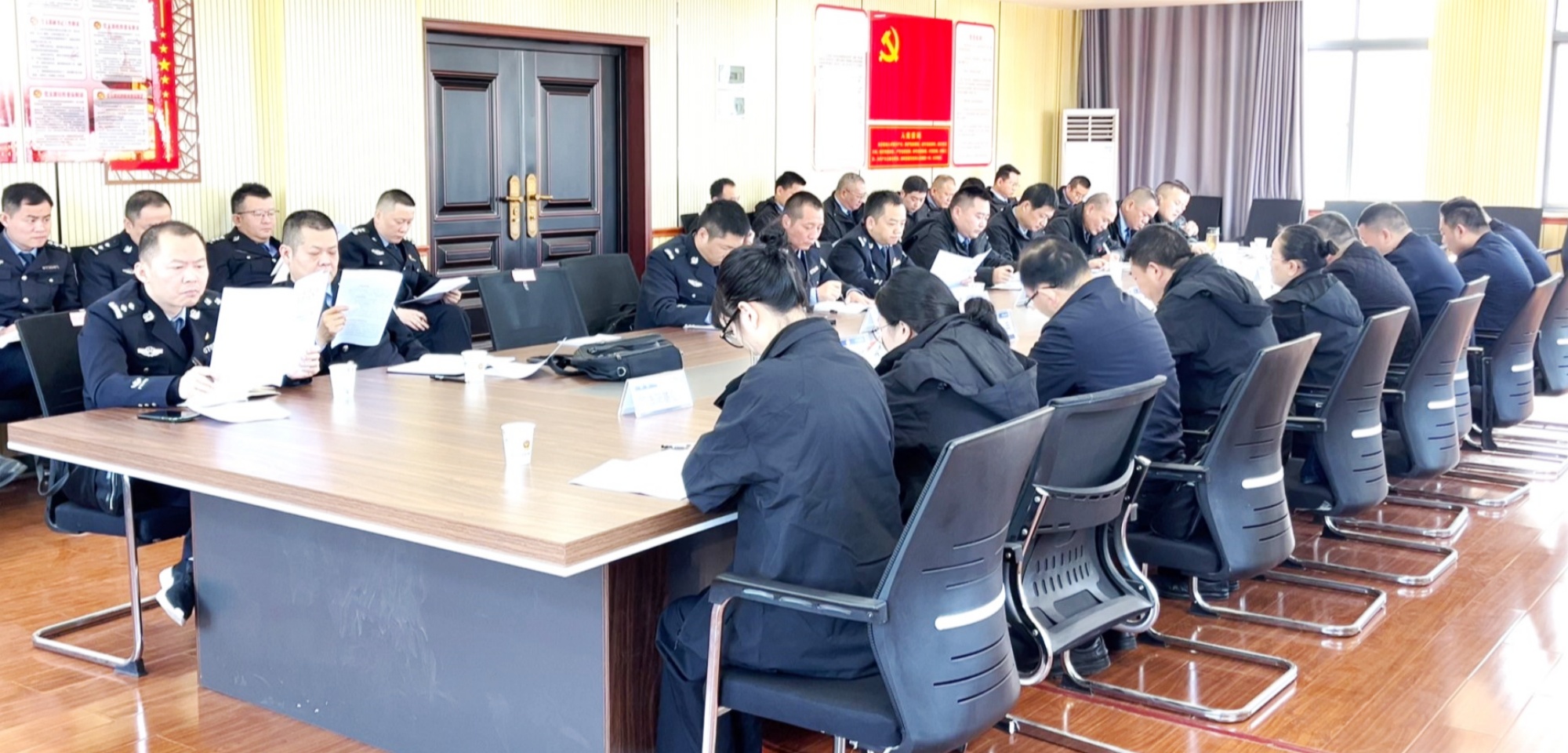 警调003_副本.jpg
