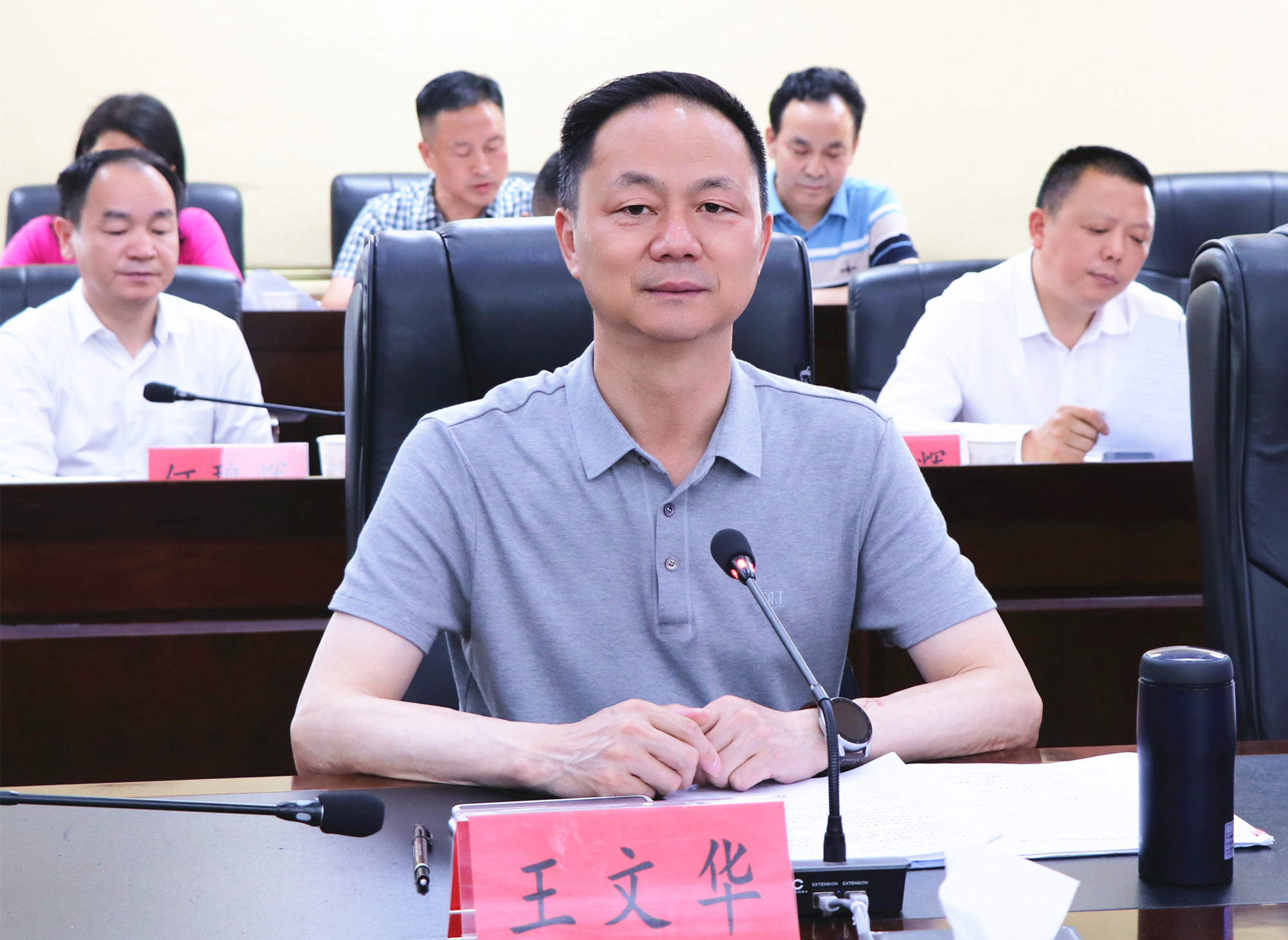 书记与淮北矿业洽谈3_副本.jpg 书记与淮北矿业洽谈3_副本.jpg