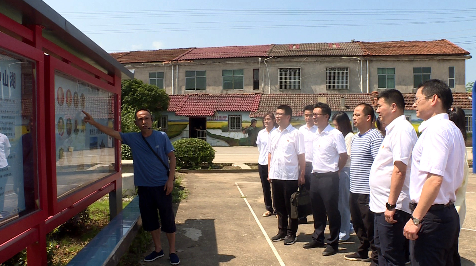 退役军人012_副本.jpg 退役军人012_副本.jpg