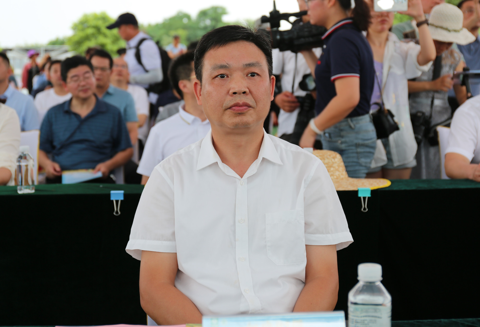 7.8书记市长+绿色食品进万家暨涓湖生态果园采摘启动仪式3_副本.jpg