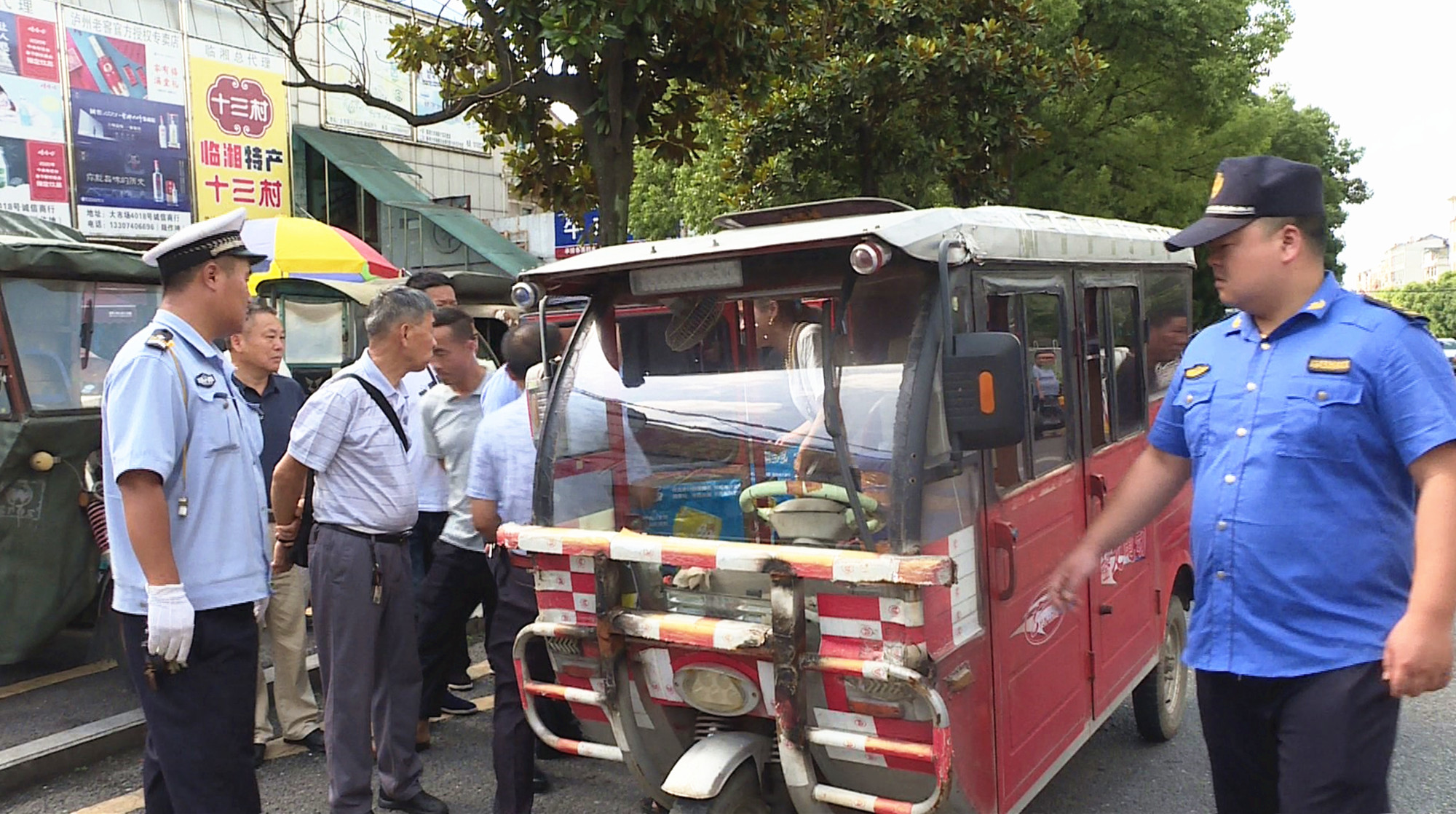 打击非法营运车辆专项016_副本.jpg