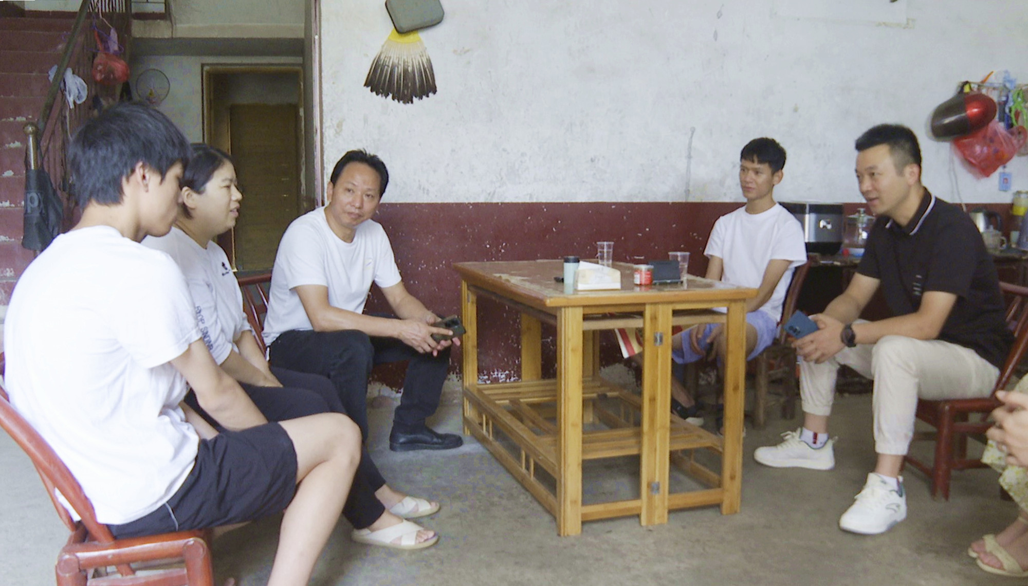 羊楼司中学家访001_副本.jpg