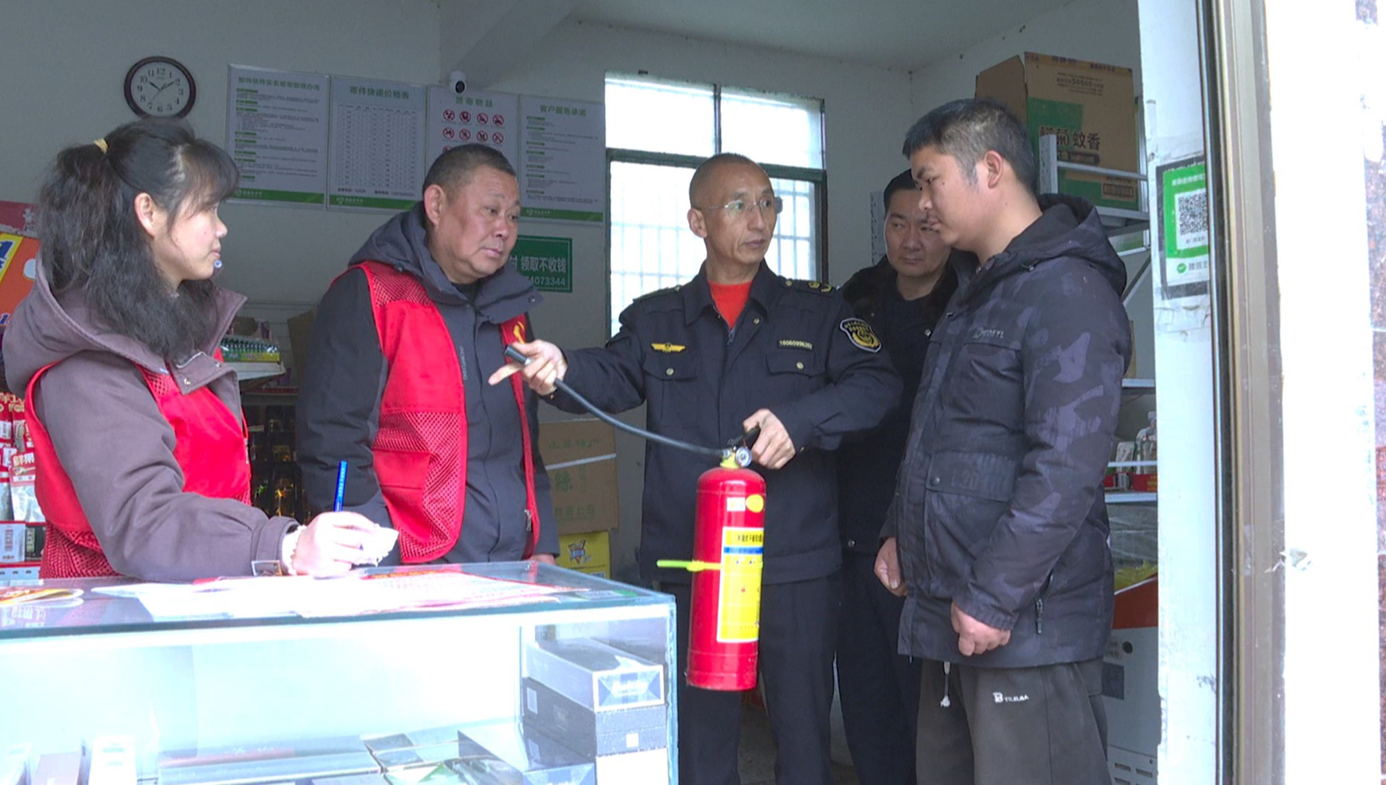 云湖街道敲门行动002_副本.jpg