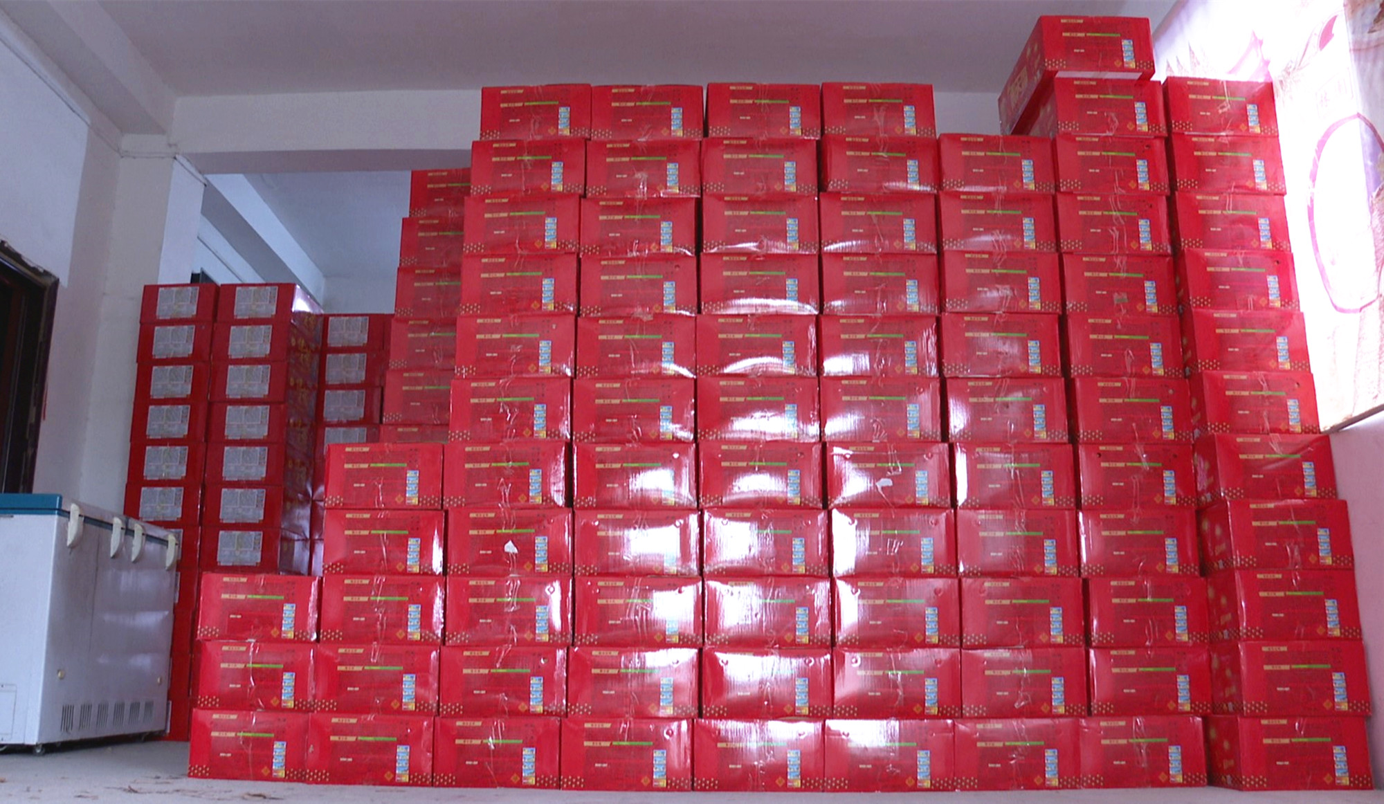 桃林010_副本.jpg 桃林010_副本.jpg