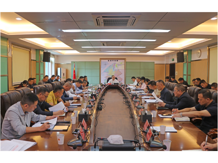 刘琦主持召开市政府第52次常务会议