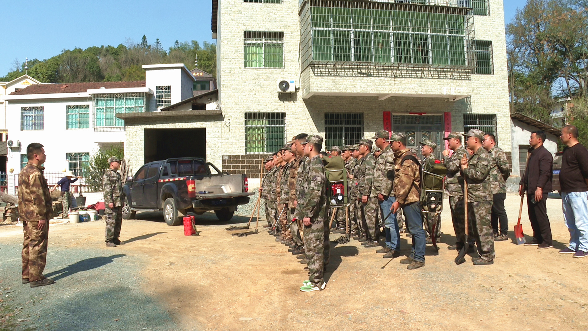 桃林_副本.jpg 桃林_副本.jpg