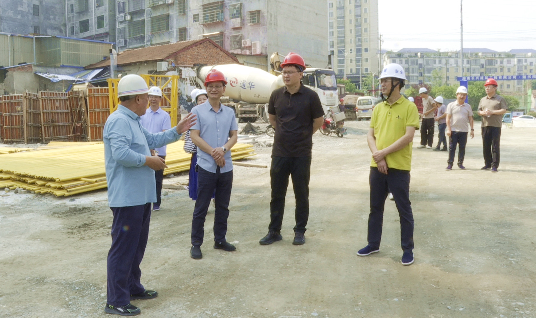 0526 市领导督导省旅发大会期间全市城管、住建领域安全防范工作(姚铁军)1_副本.jpg