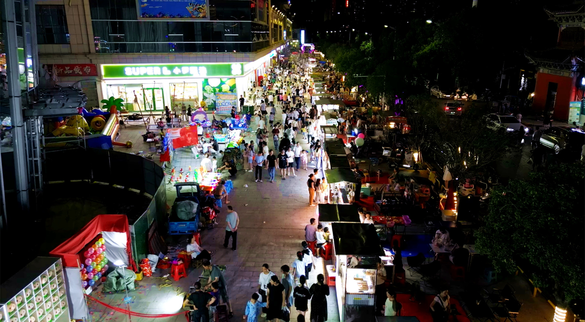 0708 夜经济“卤”力全开 夏夜美食点燃消费新活力1_副本.jpg