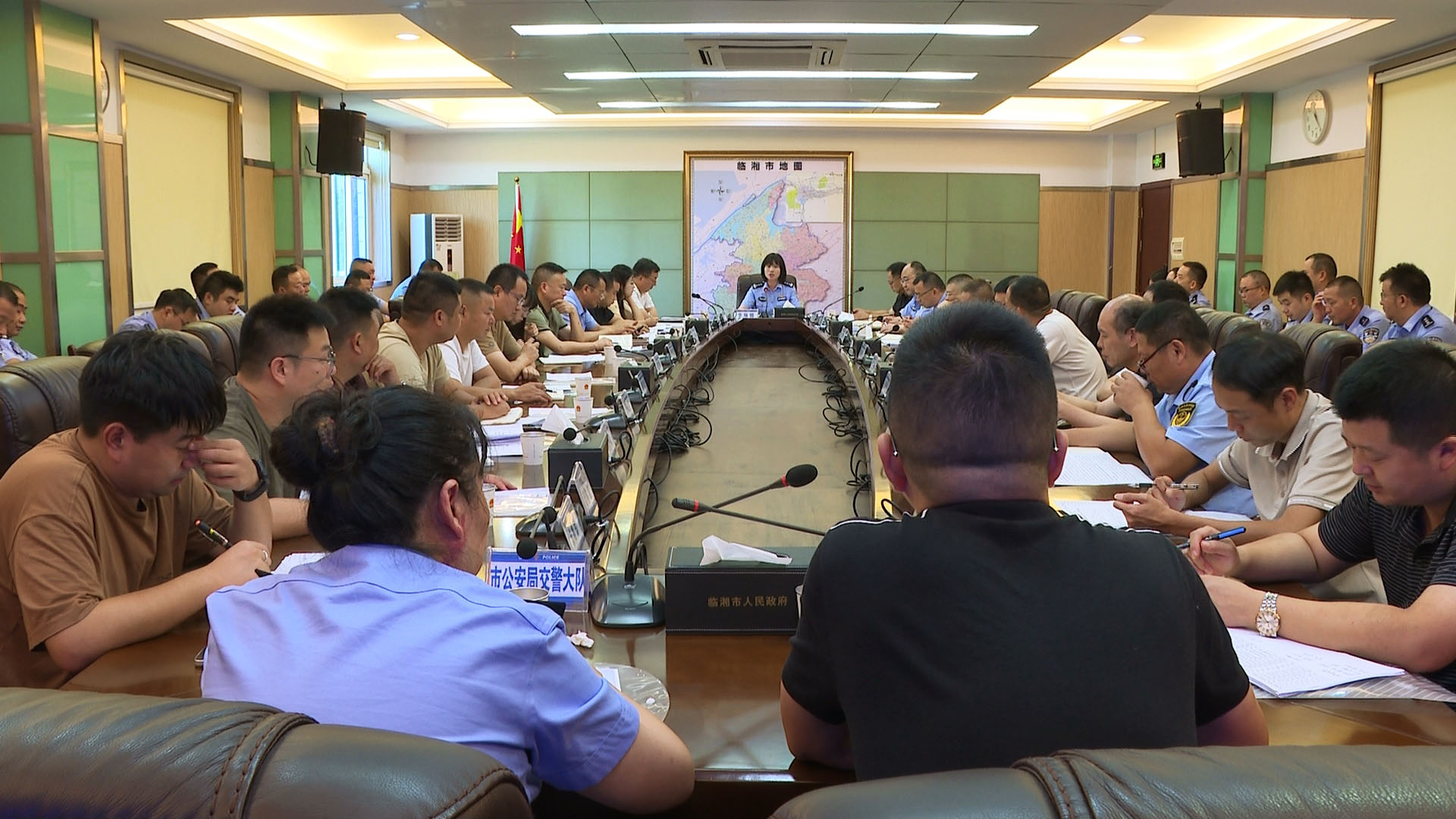 0917 全市老旧非营运柴油货车淘汰工作推进会召开（李琳娜）.jpg