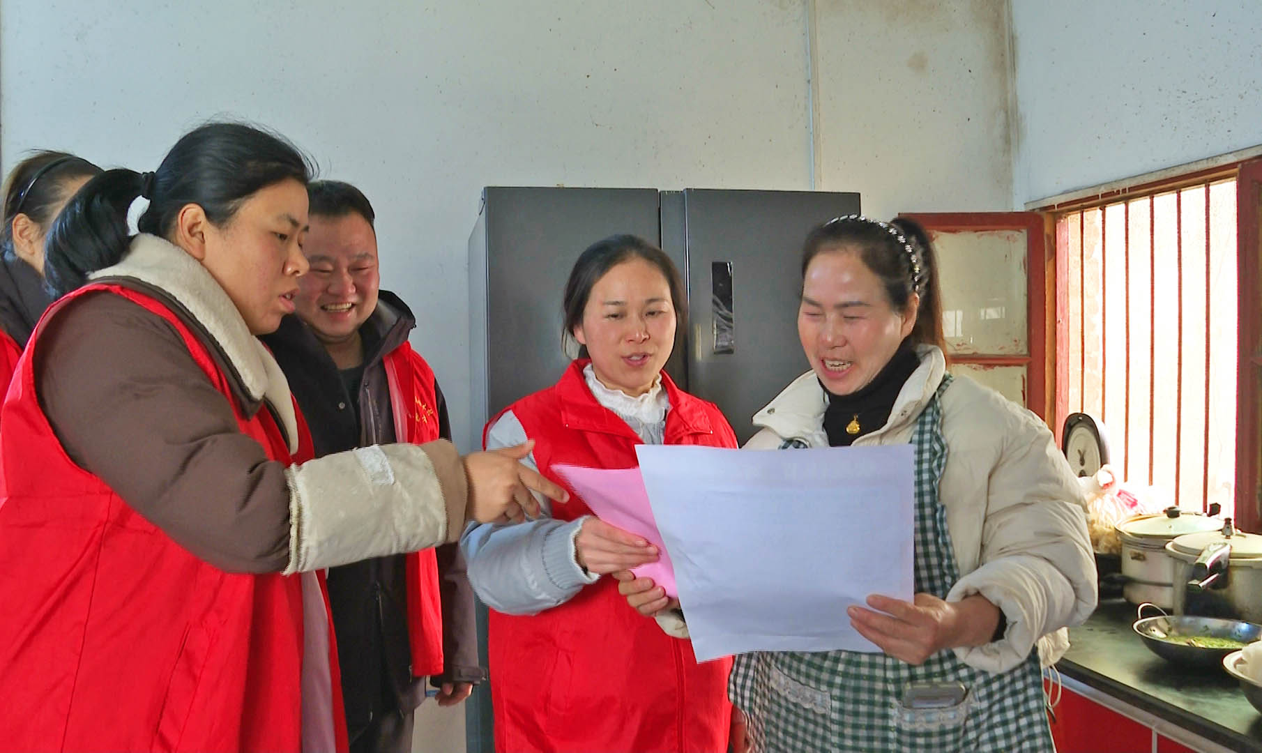 0127 五里牌街道楠木村：排查筑防线 宣教护民生.jpg