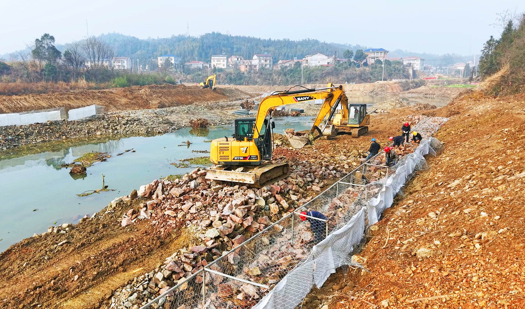 0107 忠防镇：冬修水利正当时  筑牢根基惠民生1-1.jpg