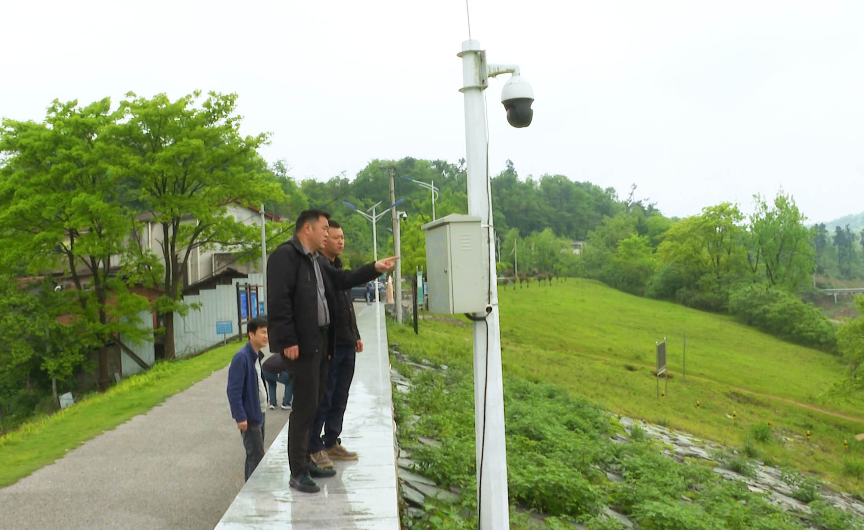 0424龙源水资源保护中心：守一库清水 护万家安澜1.jpg