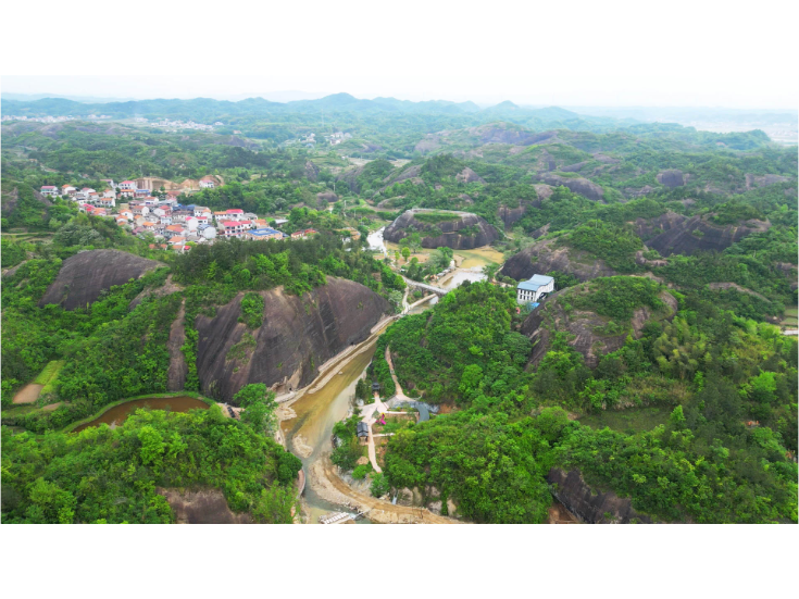 忠防镇：升级大石坳 焕新丹霞景