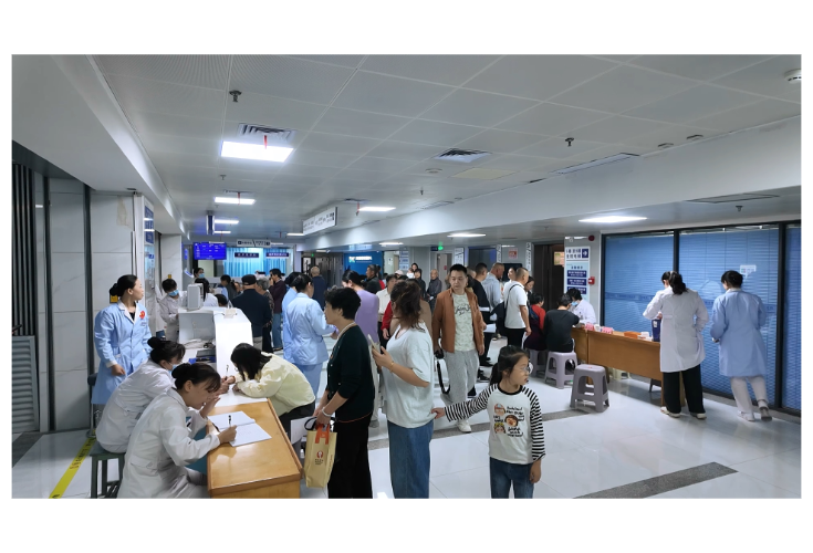 市人民医院：专家下沉送健康 义诊服务暖民心