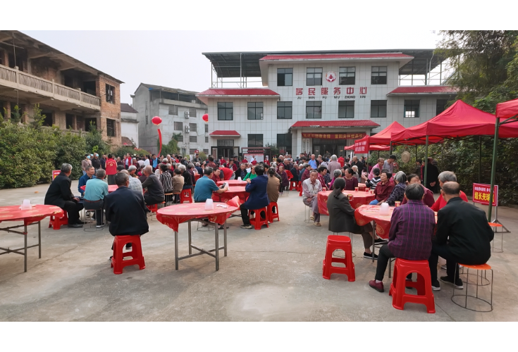 詹桥镇泰和社区：情暖重阳传美德　爱润银龄暖人心