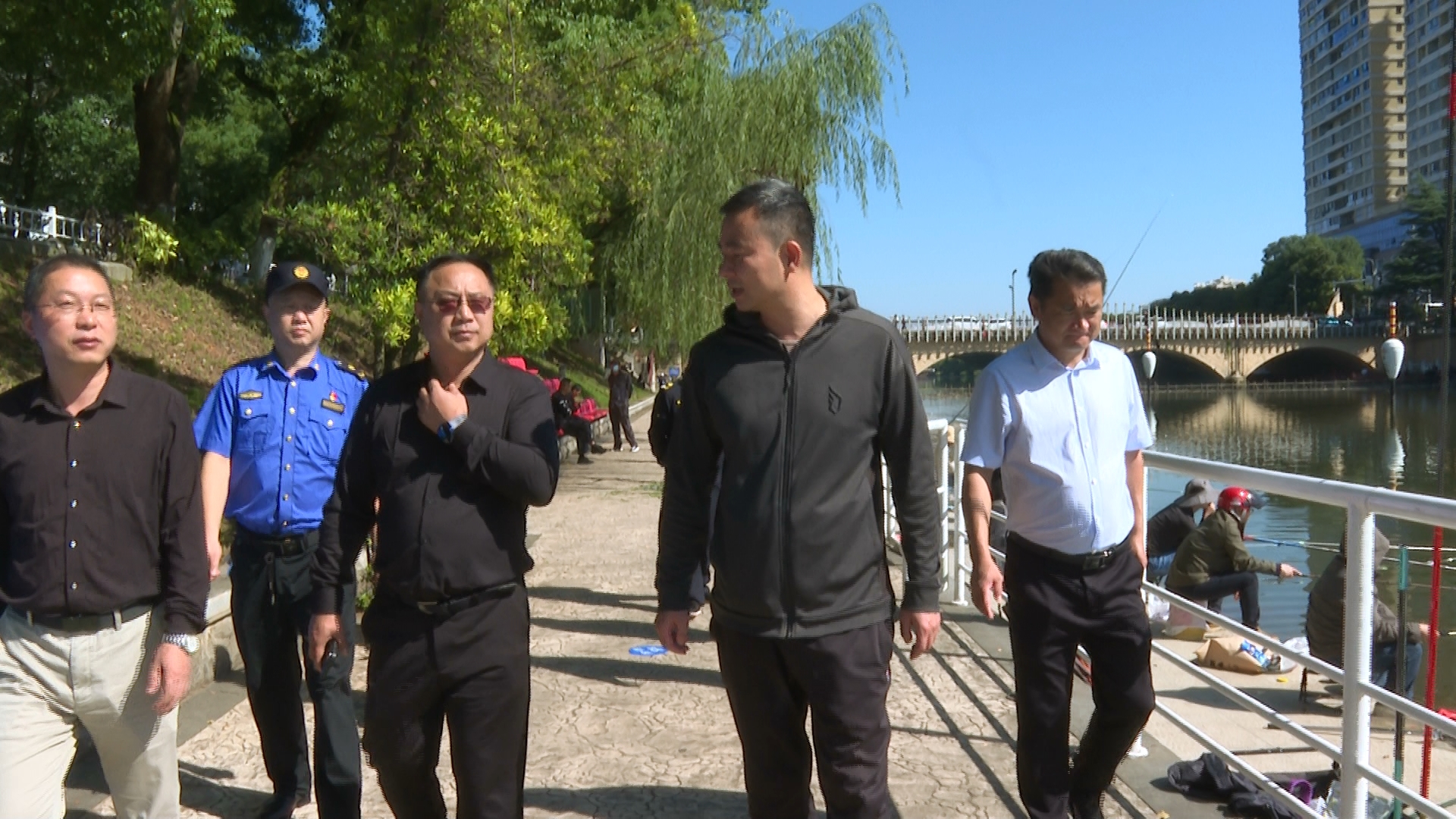 008长安河垂钓赛场惠民开放 多部门联动守护垂钓秩序(王庆伟).jpg 008长安河垂钓赛场惠民开放 多部门联动守护垂钓秩序(王庆伟).jpg