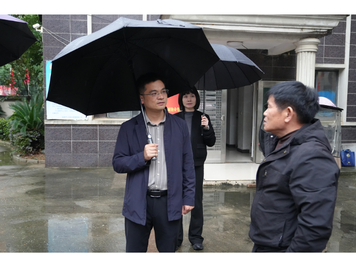熊世成暗访督导国庆假期全市消防安全工作