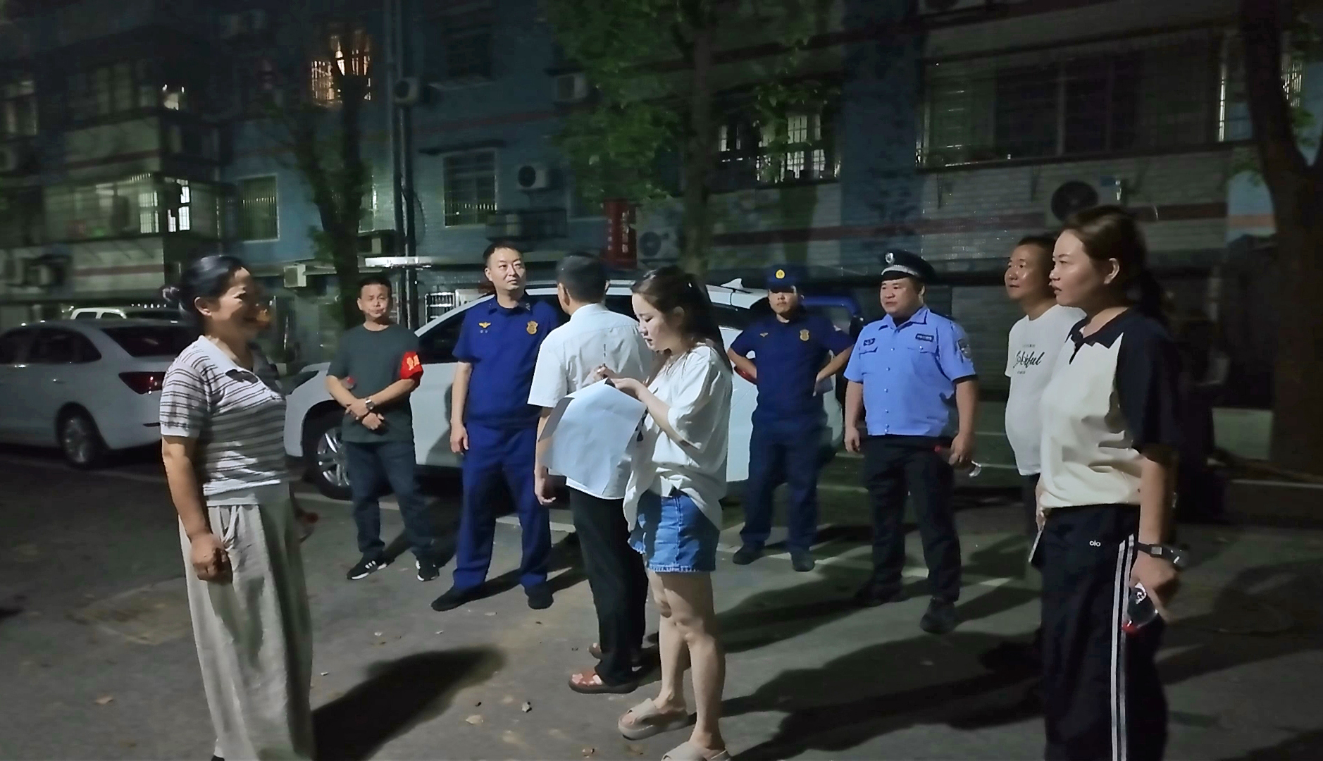 0721 夜查整治不松劲 守住消防“安全关”5.jpg 0721 夜查整治不松劲 守住消防“安全关”5.jpg