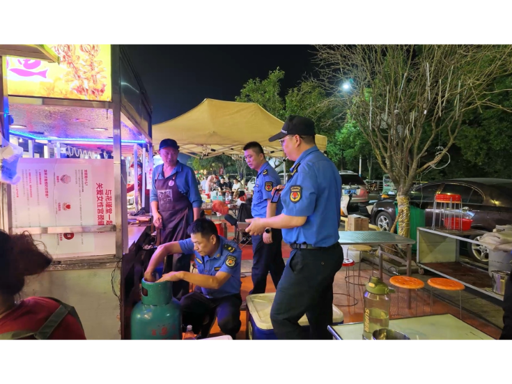 市城管局：筑牢夜市安全防线 全力做好节会后勤保障
