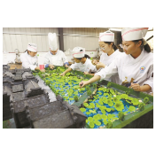 【湖南日报】巧捏红色面塑 献礼建党百年