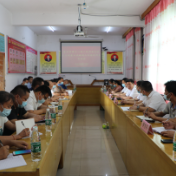 陈占华以市人大代表正式候选人身份与选民代表见面交流 