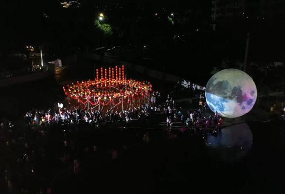 我们的节日·中秋｜东江湖畔似“银河”之上 沉浸式赏月共度中秋佳节