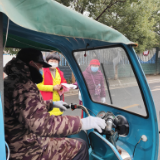 回龙山瑶族乡：交通安全“大劝导”  筑牢安全“防护墙”