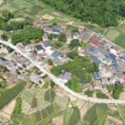 决战一百天 办好旅发会 | 兴宁镇十龙潭村：党建引领聚合力 乡村风貌换新颜