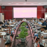 市第十八届政府第25次常务会议召开