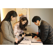 两会动态 | 政协委员陆续报到 携提案共谋发展