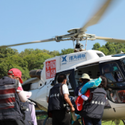 直击灾后重建｜党员（摄影）志愿服务：携手重建 心系家园
