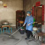 直击灾后重建|洪水退去消杀忙 筑牢防疫安全墙