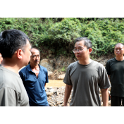 杨理诚到白廊镇检查抢险救灾和灾后恢复重建工作