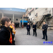 王仁庆节前走访慰问一线工作者等 
