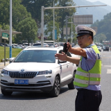 我市多部门协同发力  打造双节高质量“郴心服务”