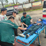 唐洞街道田心社区:老人发病突然倒地 社区干部暖心救助