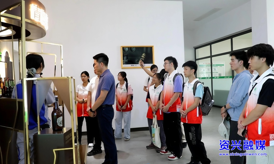 广东工业大学实践队走进资兴开展产学研实地调研