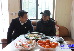 陈占华走访慰问部分老干部、专家人才等