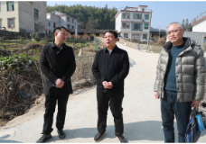 陈占华调研集中安置点项目建设和避险搬迁安置工作