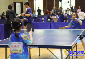 我市首届中小学生乒乓球锦标赛落幕
