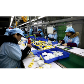 资兴市慧华电子有限公司：  24条生产线“火力全开”  自动化设备投入同步进行