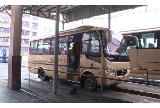 迎战低温雨雪冰冻天气|资兴汽车总站22日暂停10条客运班线
