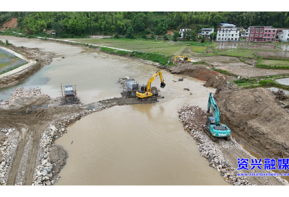 聚焦灾后重建 ▏省财信金控集团：全力加速推进刘家村灾后重建工作