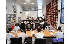 图书馆成为学生自习室