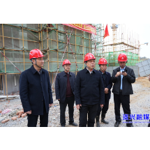 陈占华调研湿地修复和避险搬迁安置工作