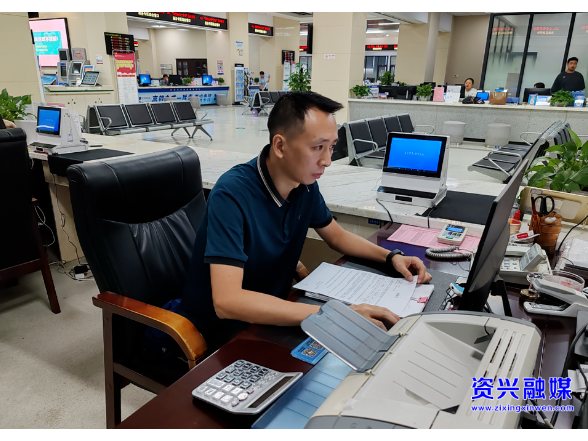 谢溪泉：五年“零差错”  社保“排头兵” 