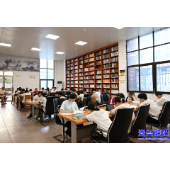 图书馆成为学生自习室